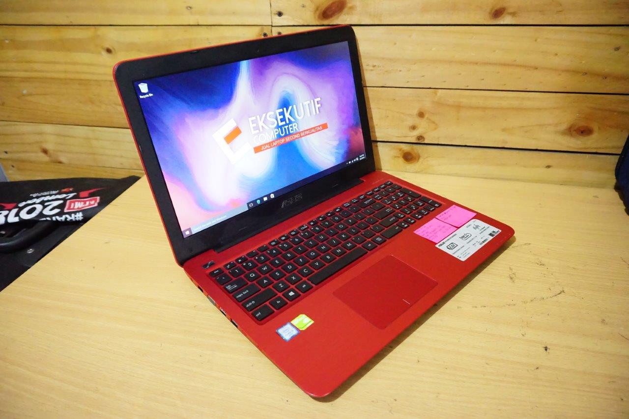 Jual Laptop Asus A556U RED