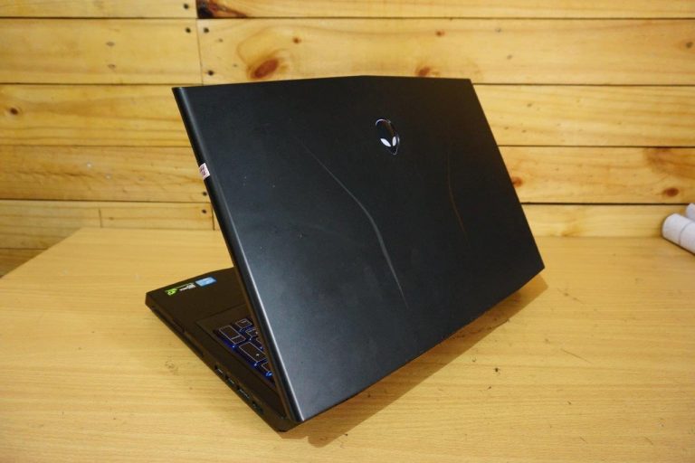 Jual Laptop Dell Alienware M17XR4