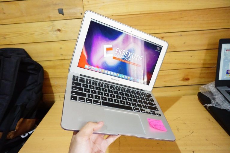 Jual Laptop Macbook Air 11 MJVM2 Early 2015