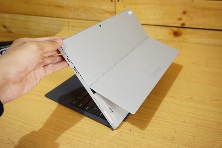 Jual laptop Microsoft Surface Pro 3 Core i7