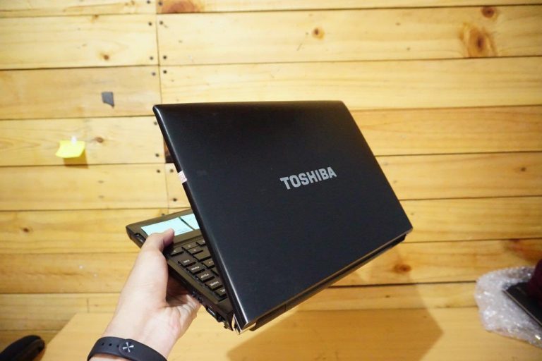 Jual Laptop Toshiba Portege R830