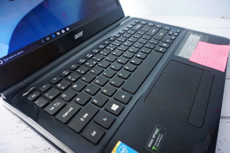 Jual Laptop Acer Aspire E1-472G Black