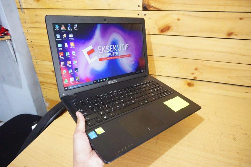 Jual Laptop Asus X550LD