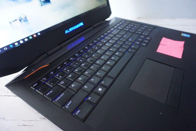 Jual Laptop Dell Alienware 17
