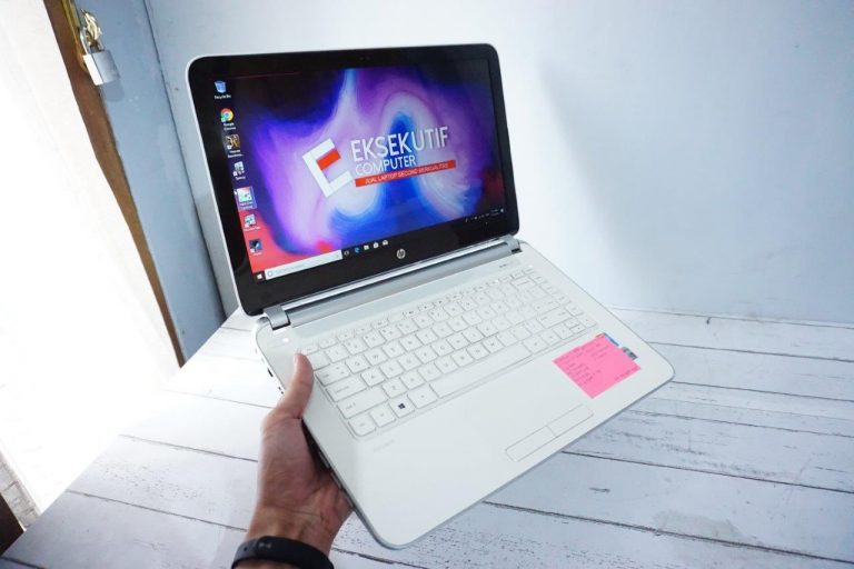 Jual Laptop HP Pavilion 14-n059tx White