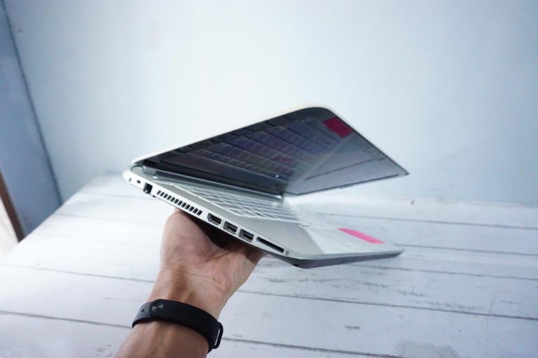 Jual Laptop HP Pavilion 14-n059tx White