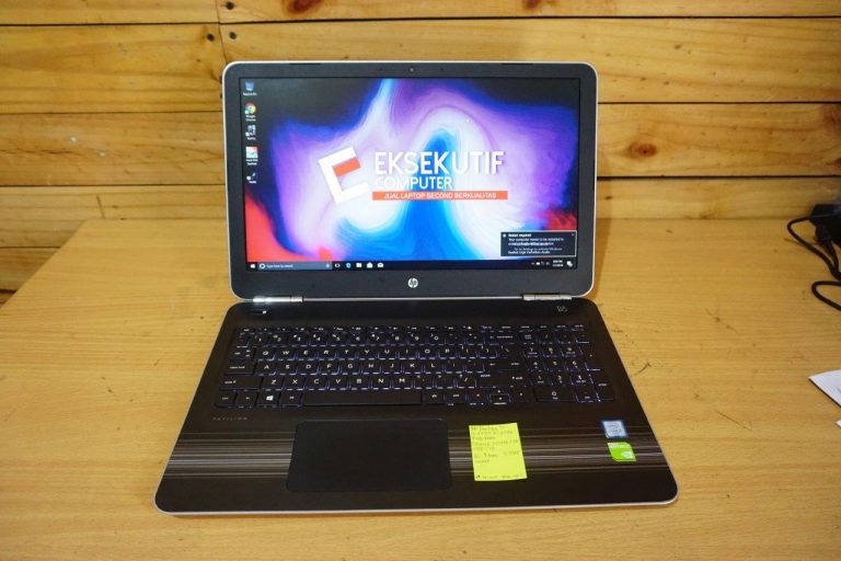 Jual Laptop HP Pavilion 15 -AU501TX Silver
