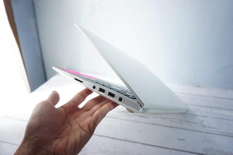 Jual Laptop Lenovo Ideapad S410 White