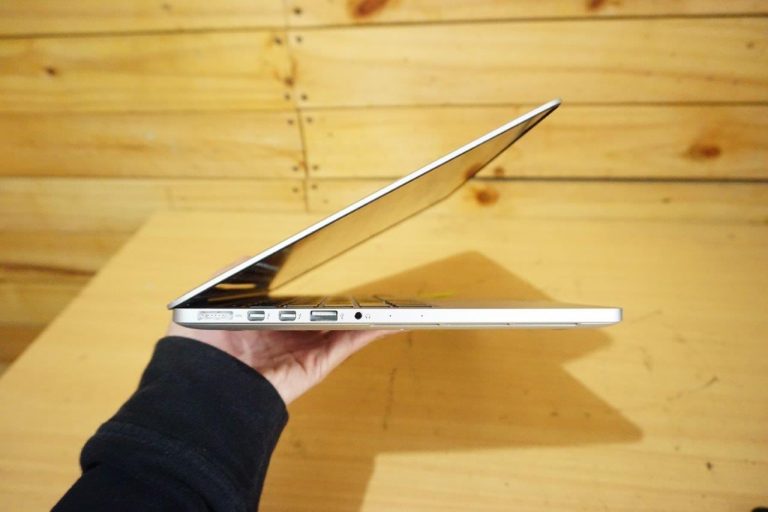 Jual Laptop MacBook Pro 13 Retina MF840 Early 2015