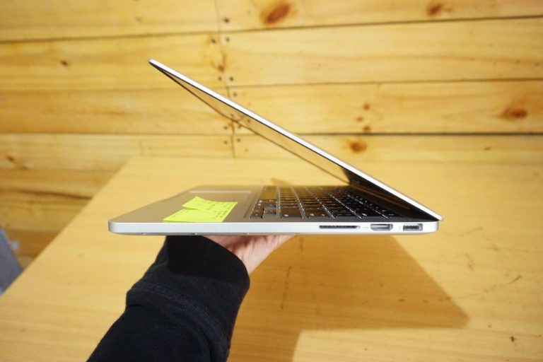 Jual Laptop MacBook Pro 13 Retina MF840 Early 2015