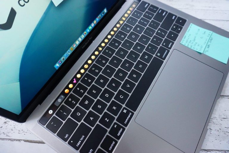 Jual Laptop Macbook Pro 13 Retina MNQF2 Late 2016 Touchbar Grey