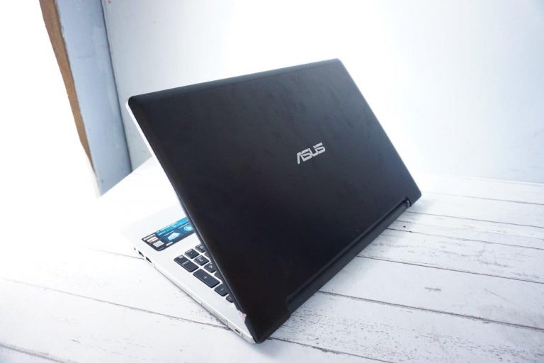 Jual Laptop Asus Vivobook S550CB Black