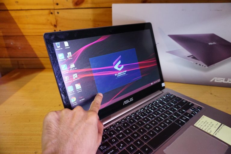 Jual Laptop Asus Zenbook UX303LNB Fullset