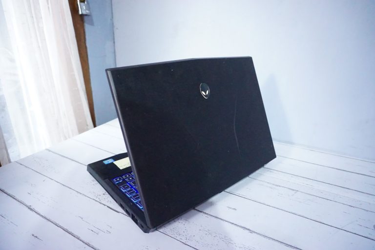 Jual Laptop Dell Alienware M14xR2 RGB