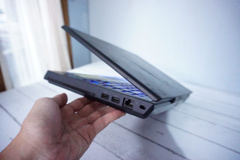 Jual Laptop Dell Alienware M14xR2 RGB