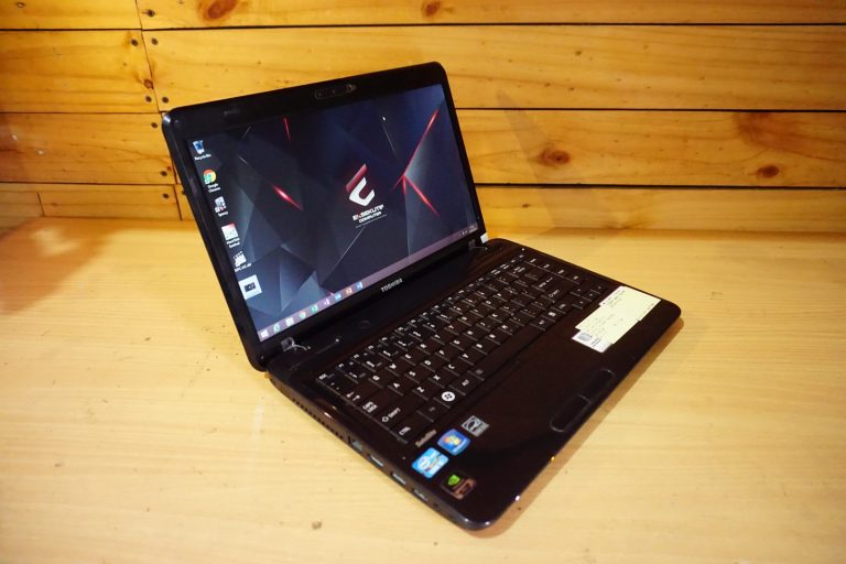 Jual Laptop Toshiba Satellite L740 Black