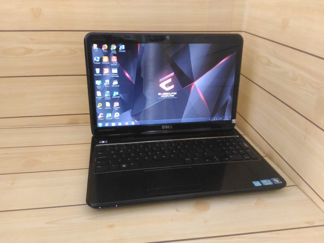 Dell inspiron N5110d