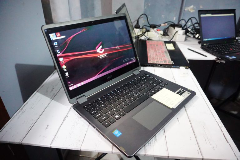 Jual Laptop Acer Aspire R14 R3-471 Core i5 Grey