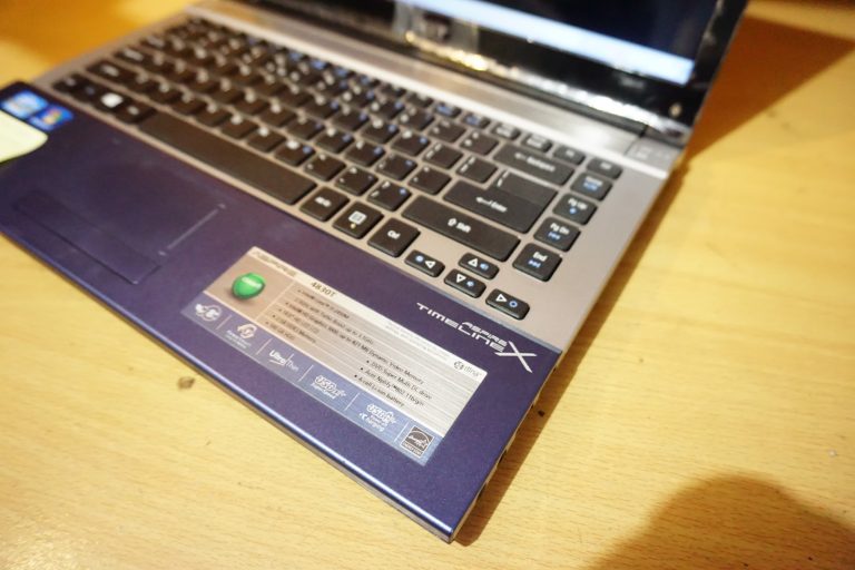 Jual Laptop Acer Aspire Timelane X 4830T Core i5 Navy
