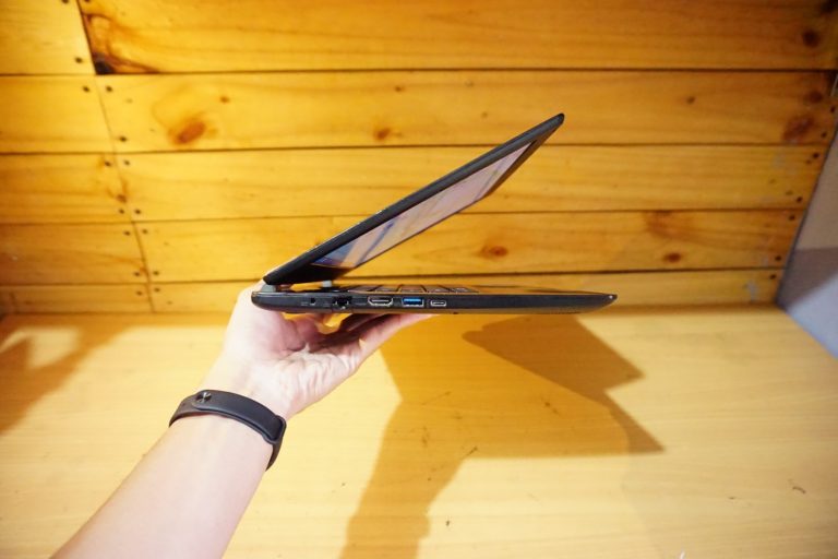 Jual Laptop Acer Aspire V3-372 Core i5 Black