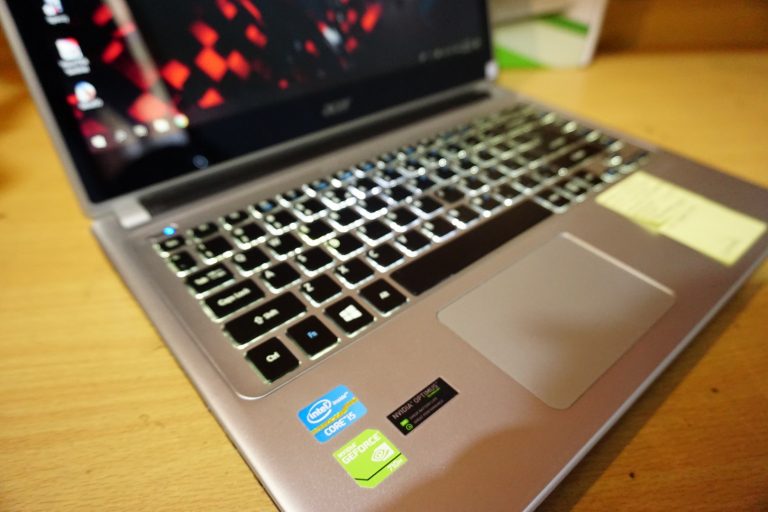 Jual Laptop Acer Aspire V5-471G Core i5 Silver Fullset