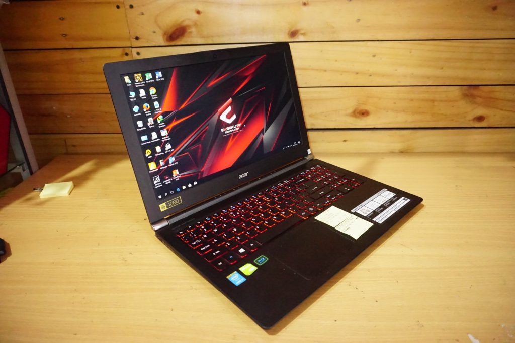 Jual Laptop Acer Nitro VN7-571G Black