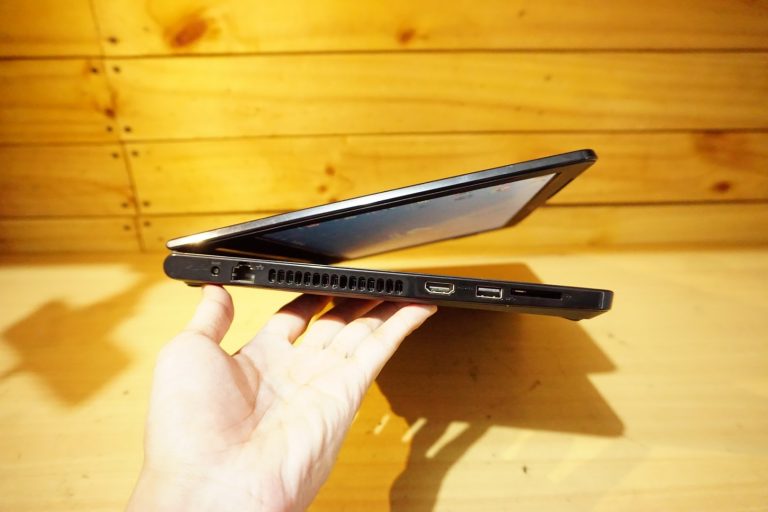 Jual Laptop Dell Inspiron 14-5468 Core i7 Black