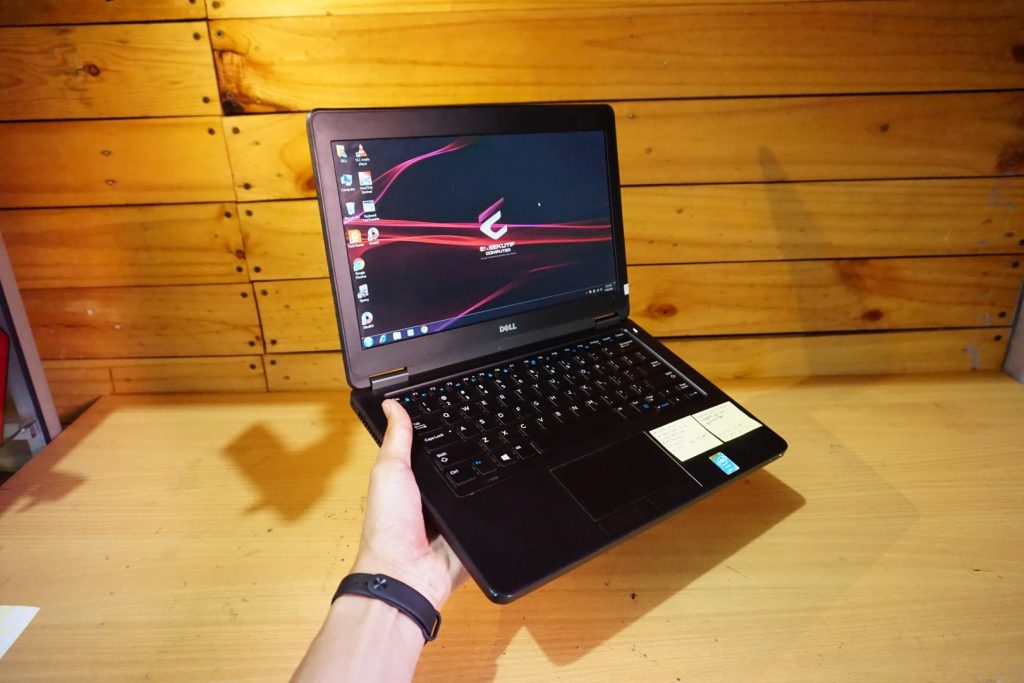 Jual Laptop Dell Latitude E5250 Core i5 Black
