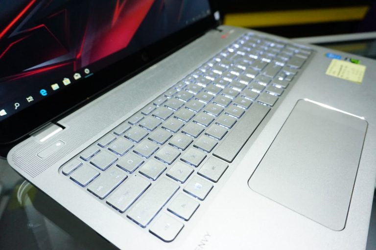 Jual Laptop HP Envy 15-q014TX Core i7 Silver Fullset