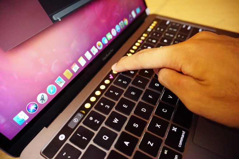 Jual Laptop Macbook Pro 13 Retina MlH12 Late 2016 Touchbar