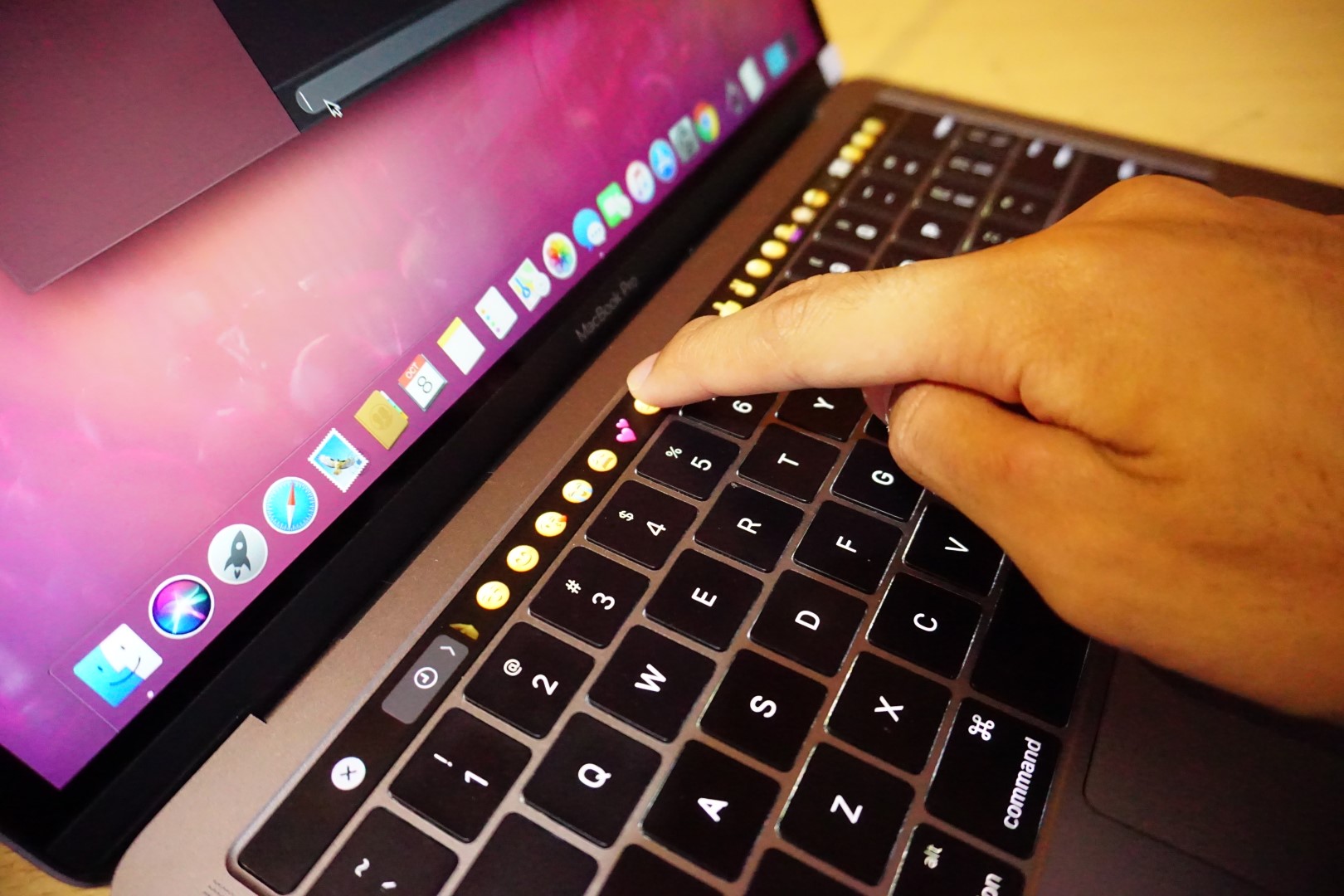 Jual Laptop Macbook Pro 13 Retina MlH12 Late 2016 Touchbar