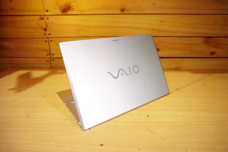Jual Laptop Sony Vaio SVP13 Core i5 Silver