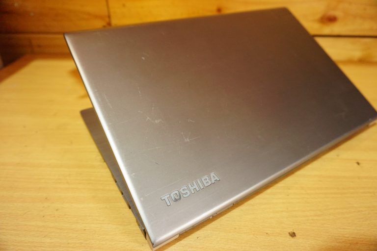 Jual Laptop Toshiba Tecra Z50-A Grey