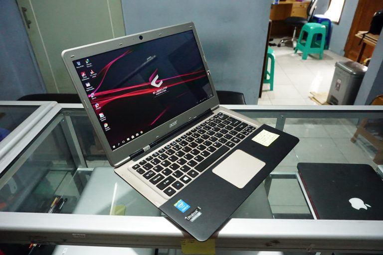 Jual Laptop Acer Aspire S3-391 Core i7