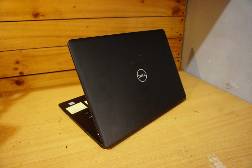 Jual Laptop Dell Latitude 3490 Core i5 Black