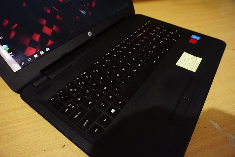 Jual Laptop HP 15-ac054tx Core i7 Black