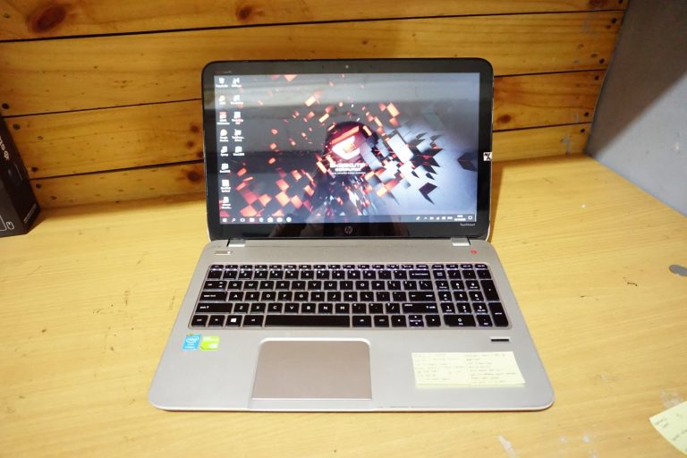 Jual Laptop HP Envy 15-j032tx Core i7 Silver
