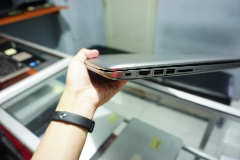 Jual Laptop HP Envy TS M6 core i5 Touch Silver