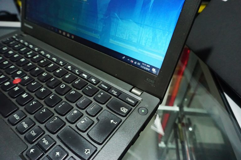 Jual Laptop Lenovo Thinkpad X240 Core i5 Black