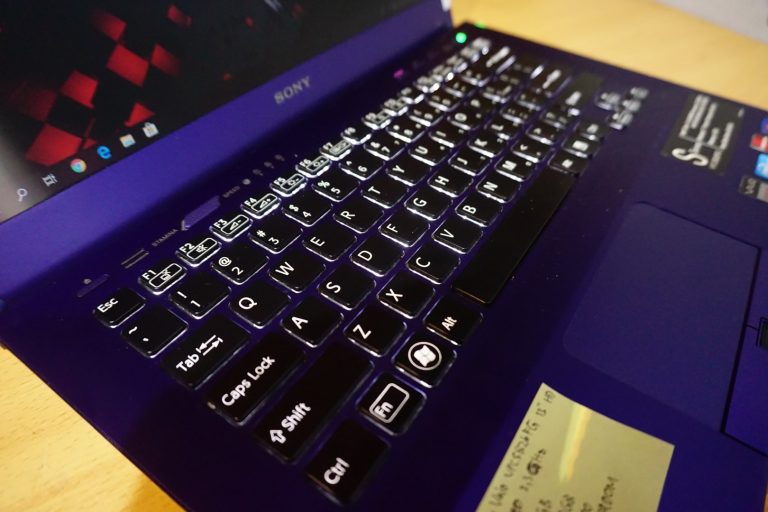 Jual Laptop Sony Vaio VPCSB26FG Core i5 Purple