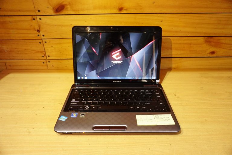 Jual Laptop Toshiba Satellite L745 Core i5 Grey