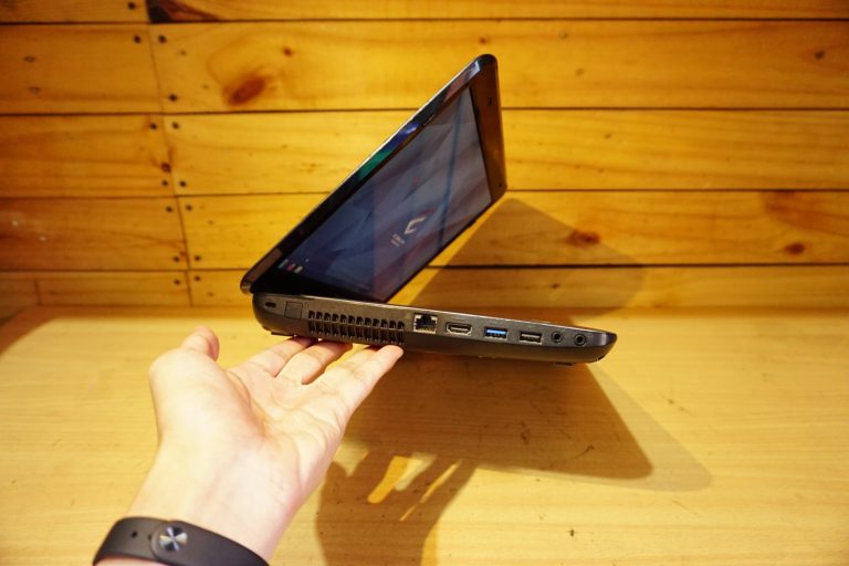 Jual Laptop Toshiba Satellite L745 Core i5 Grey