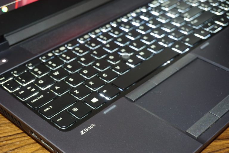 Jual Laptop HP Zbook 15 Core i7 Black