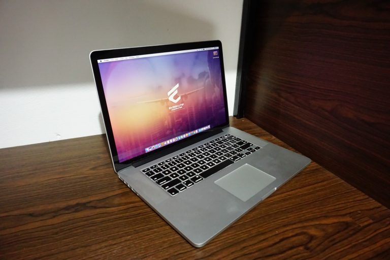 Jual Laptop Macbook Pro 15 Retina MJLQ2 Mid 2015