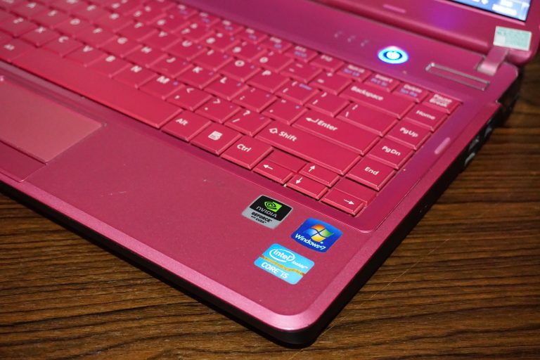 Jual Laptop Fujitsu Lifebook UH531 Core i5 Pink