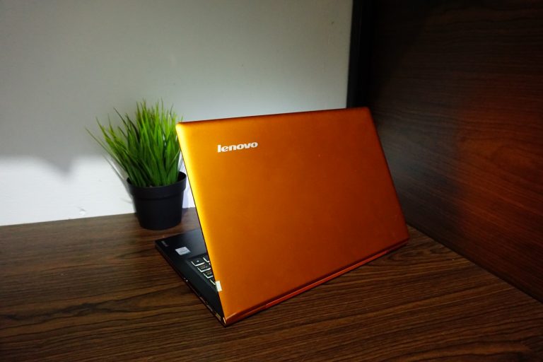 Jual Laptop Lenovo Ideapad U330P Core i5 Orange