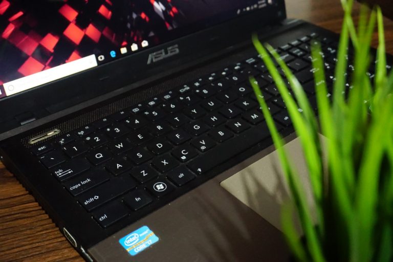 Jual Laptop Asus K55V Core i7