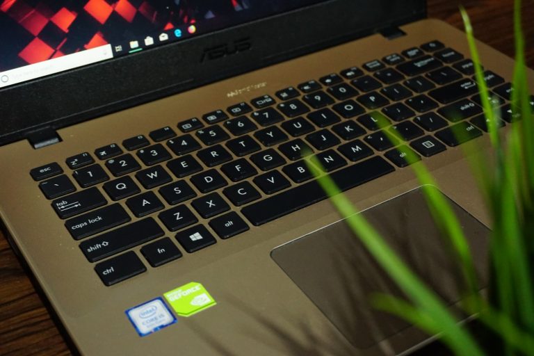 Jual Laptop Asus Vivobook X442UF Core i5 Gold