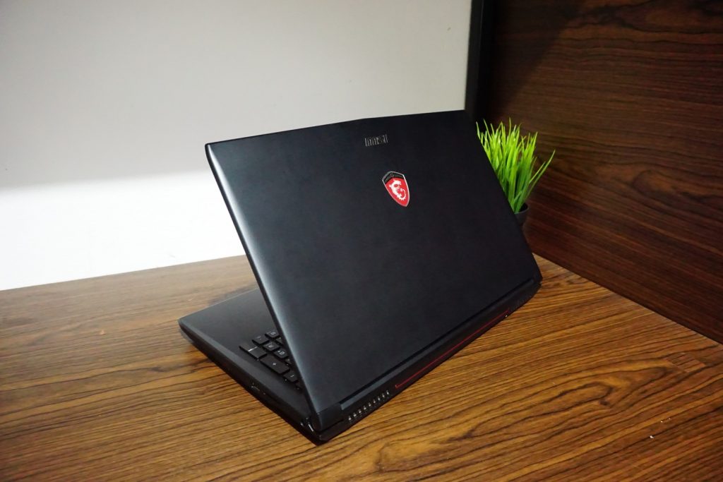 Jual Laptop MSI Gl62 7QF Core i7 Black