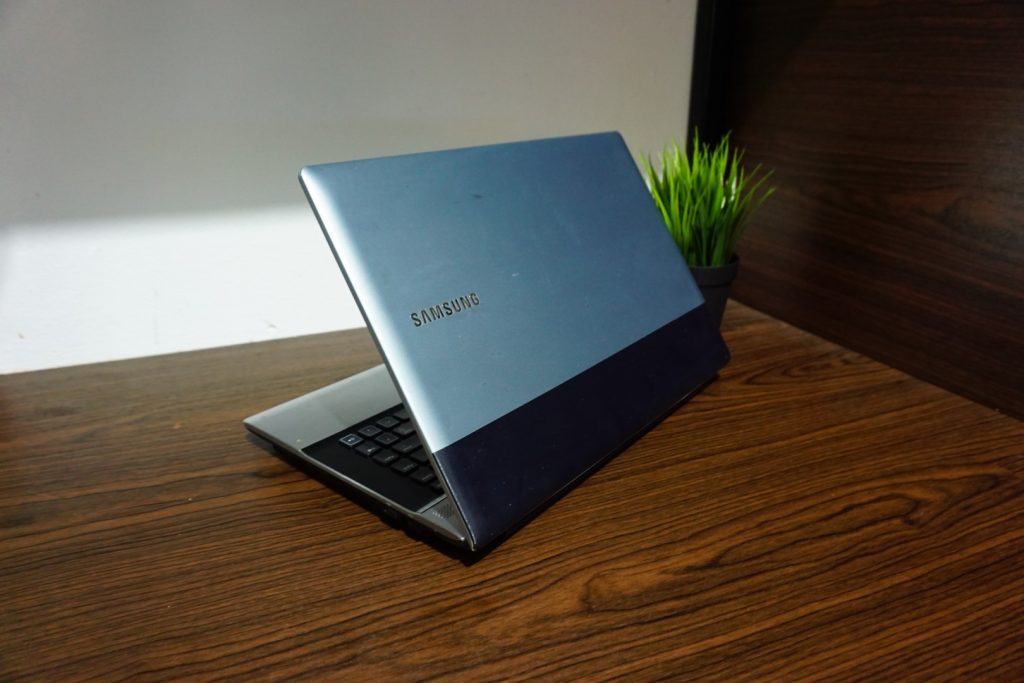 Jual Laptop Samsung RV420 Core i5